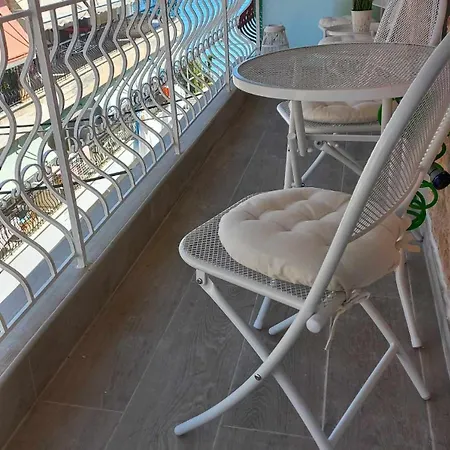 Lara Sea View شقة *